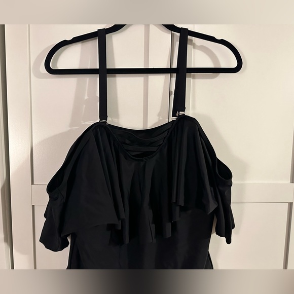 One peice bathing suit! - Picture 3 of 4